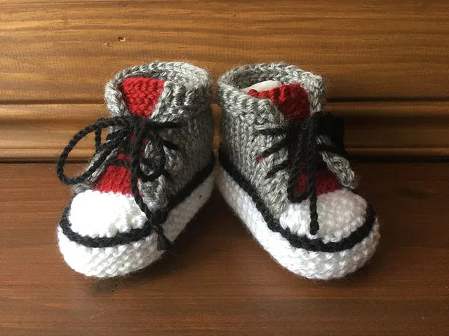 Baby Converse Style Booties Knitting Pattern | Newborn–12 Months Sneakers | PDF Instant Download