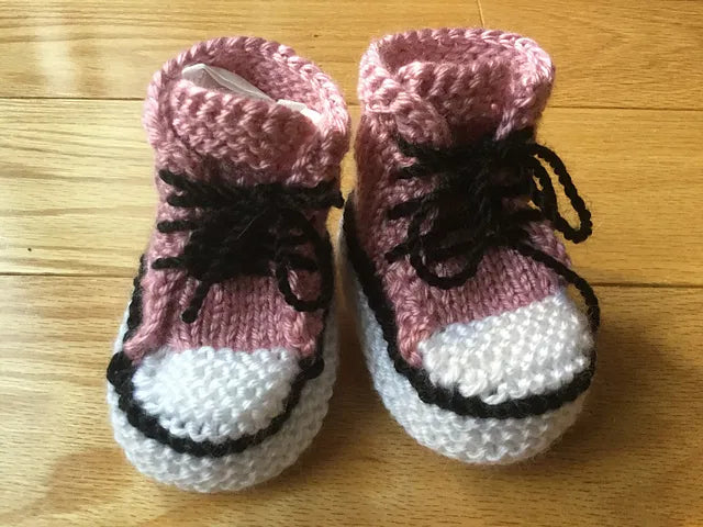 Baby Converse Style Booties Knitting Pattern | Newborn–12 Months Sneakers | PDF Instant Download